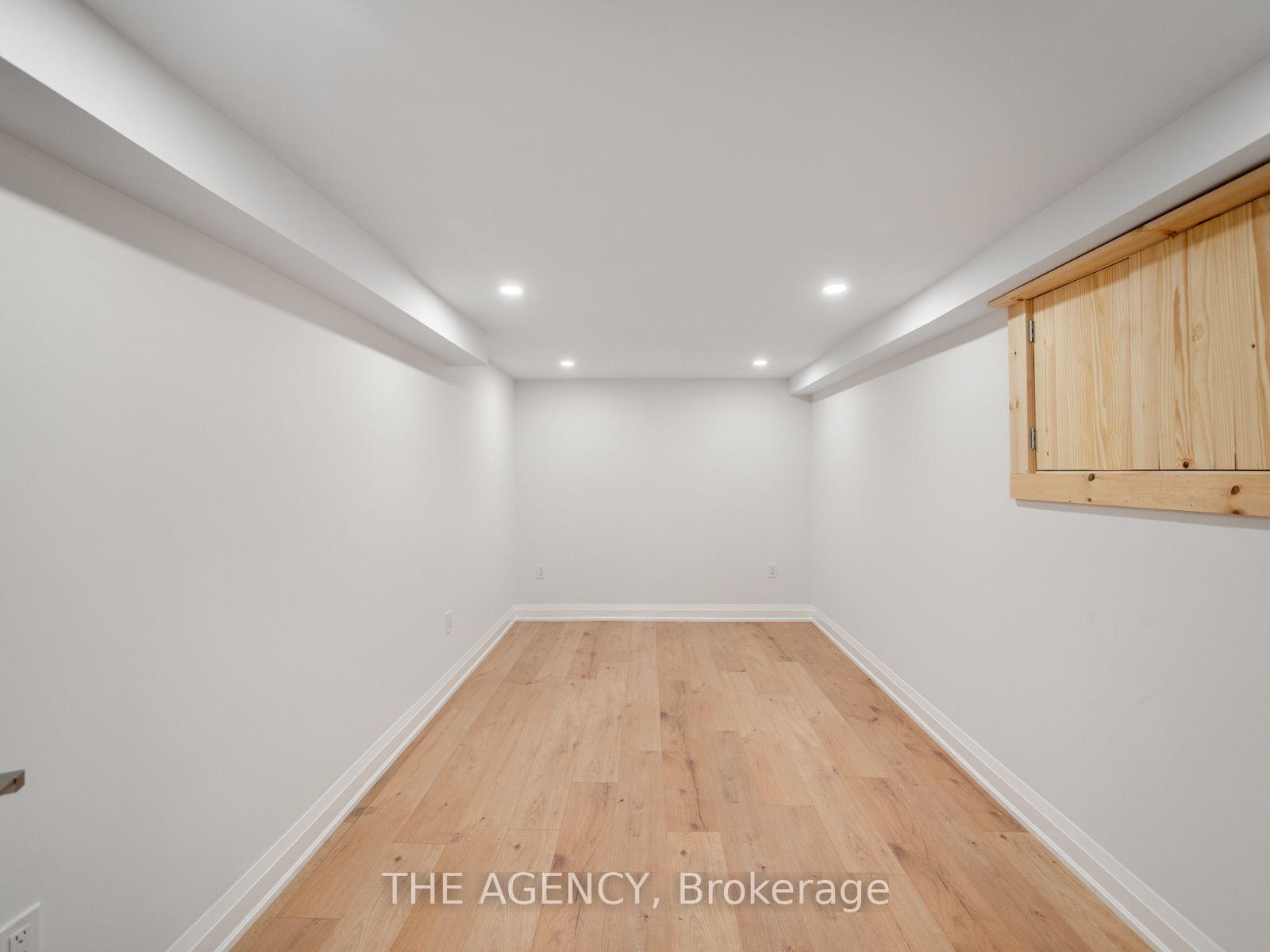 Photo 40 of 26 Webster Drive, Aurora, Aurora Highlands — HOMEH