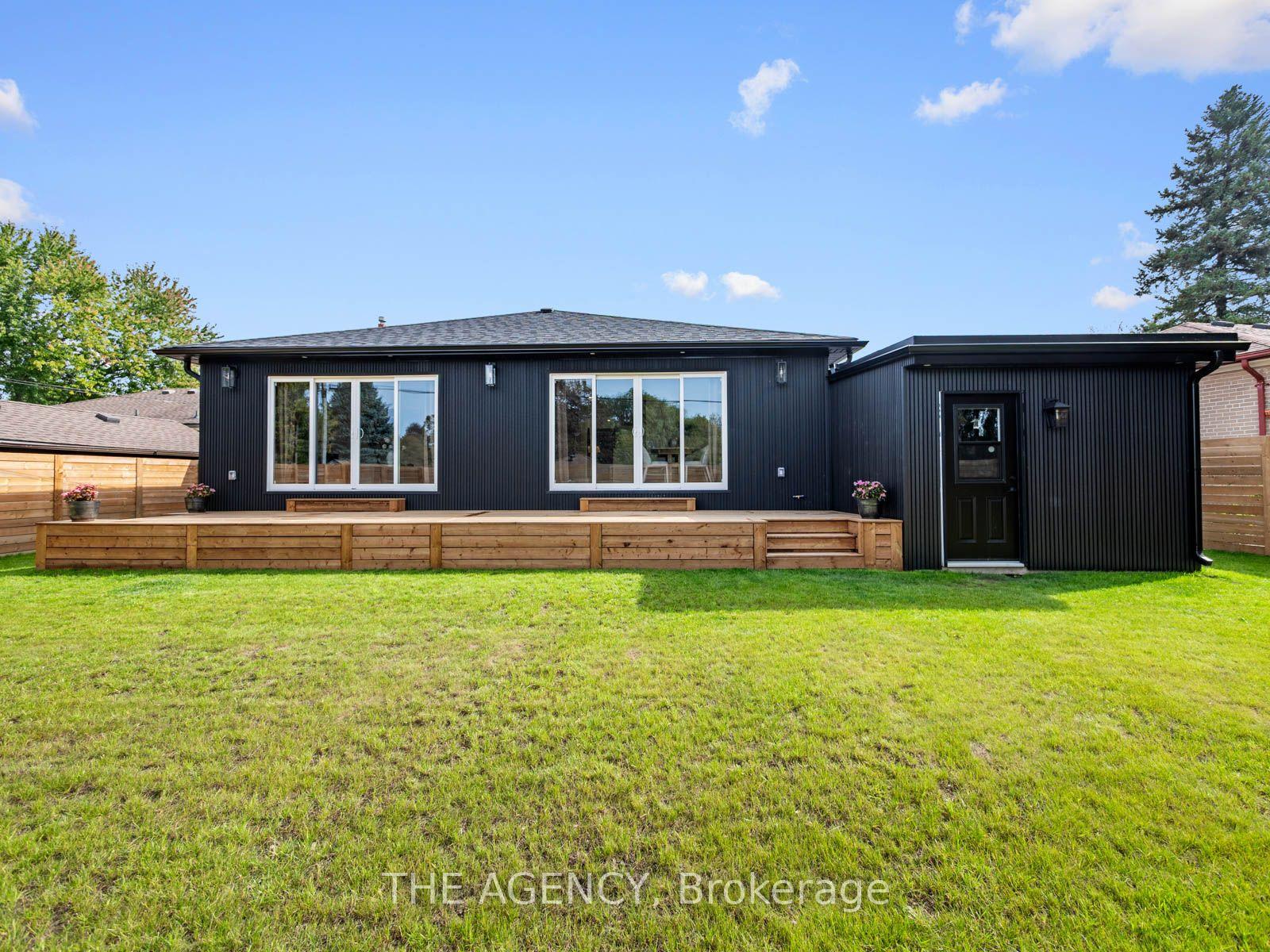Photo 43 of 26 Webster Drive, Aurora, Aurora Highlands — HOMEH