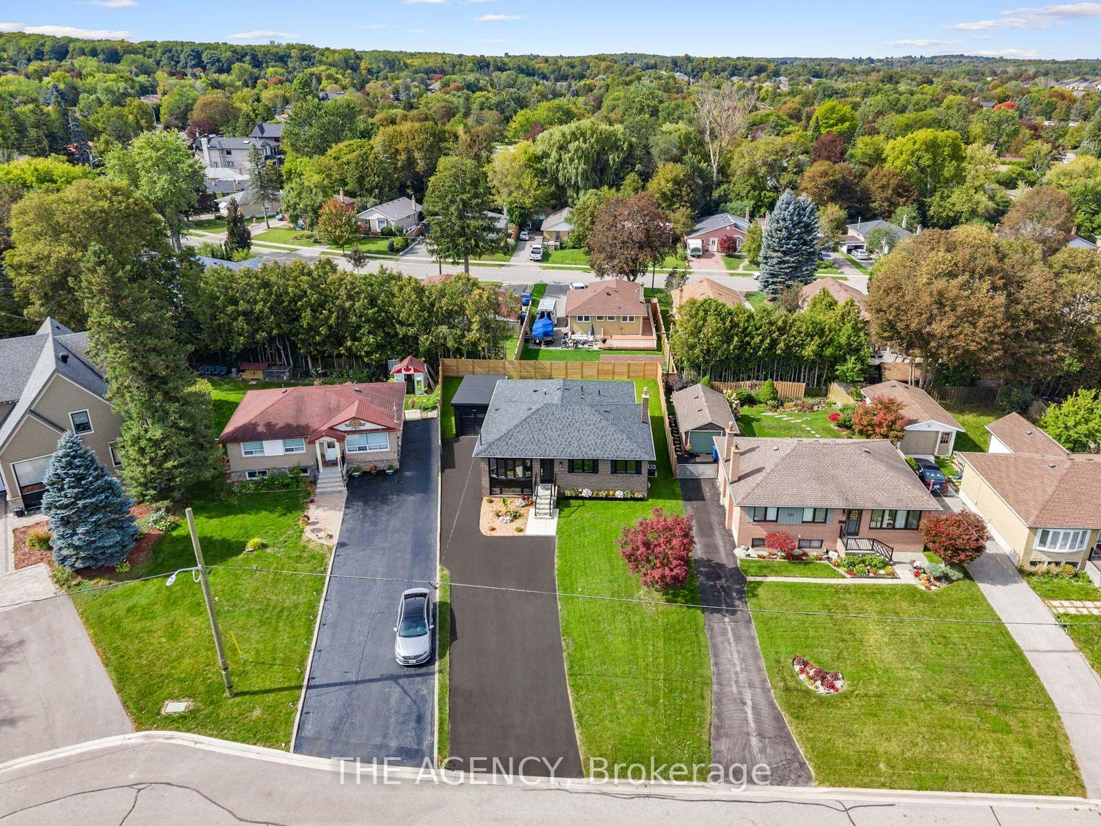 Photo 46 of 26 Webster Drive, Aurora, Aurora Highlands — HOMEH