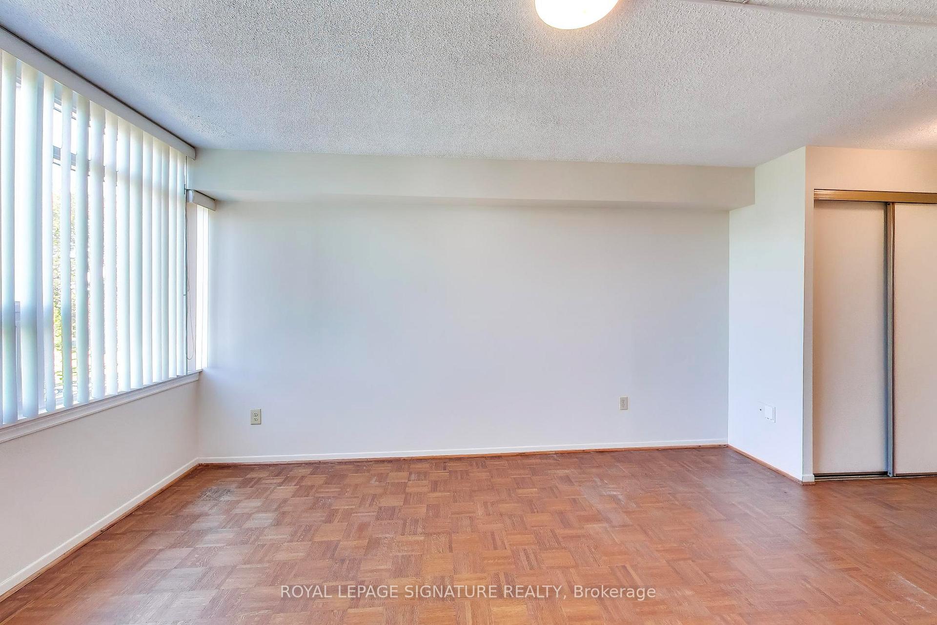 Photo 21 of Unit 208, 55 Skymark Drive, North York, Hillcrest Village — HOMEH