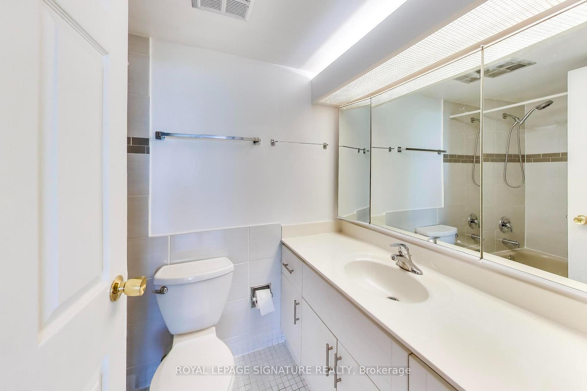Photo 24 of Unit 208, 55 Skymark Drive, North York, Hillcrest Village — HOMEH