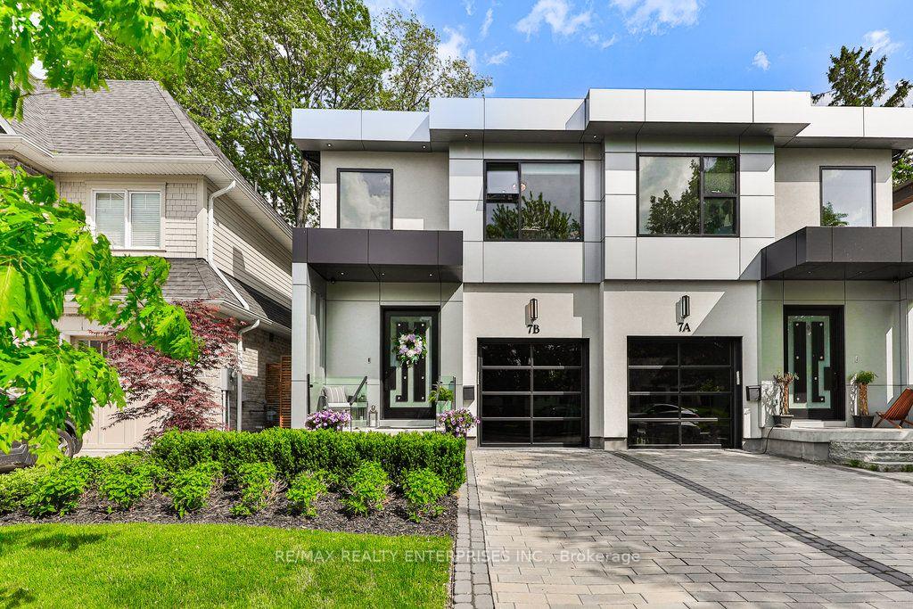 Front of 7B Iroquois Avenue