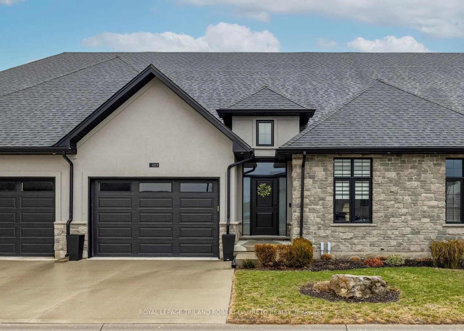 Photo 2 of Unit 122, 9861 Glendon Drive, Middlesex Centre, Komoka — HOMEH