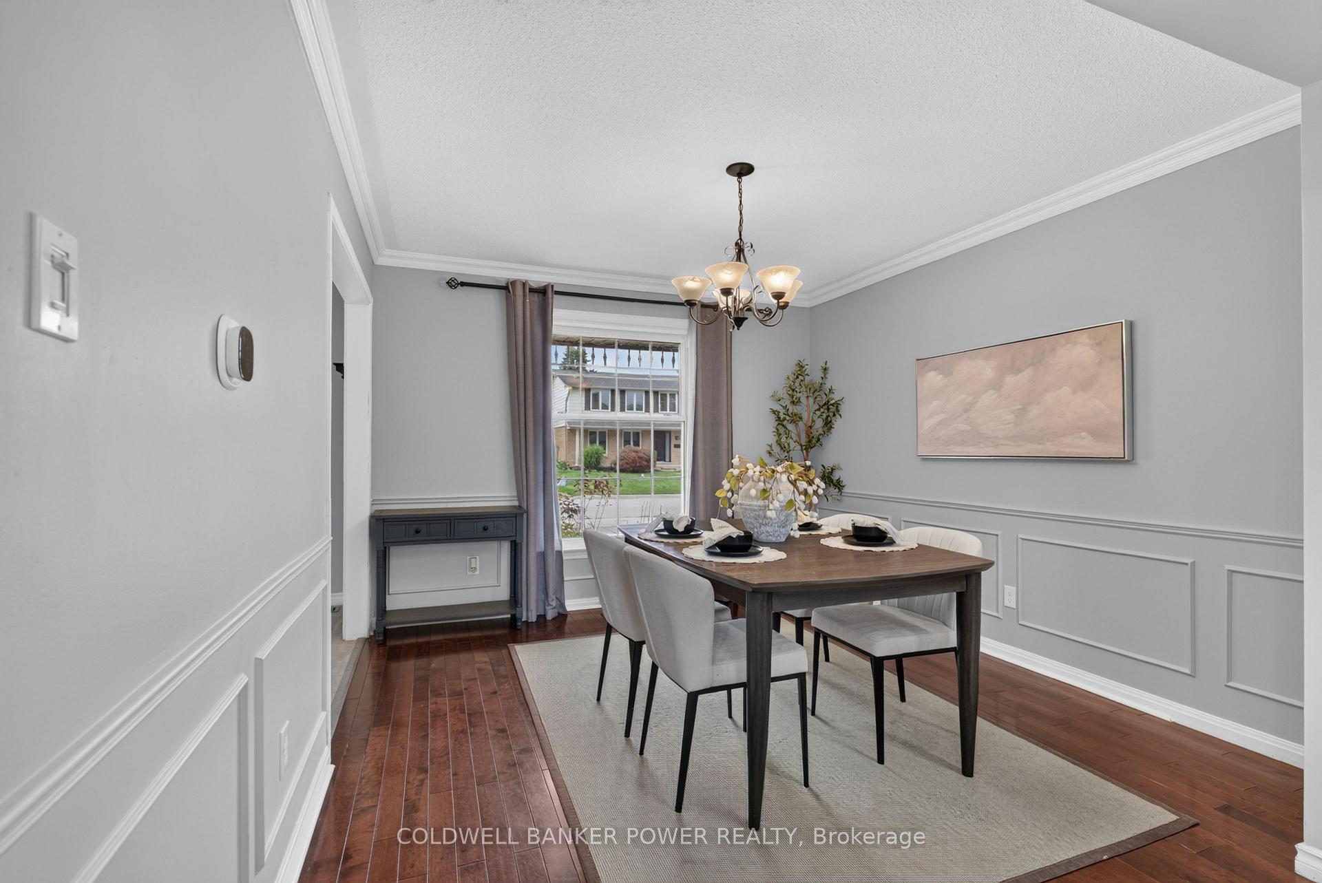 Photo 14 of 76 Spencer Crescent, London, North G — HOMEH