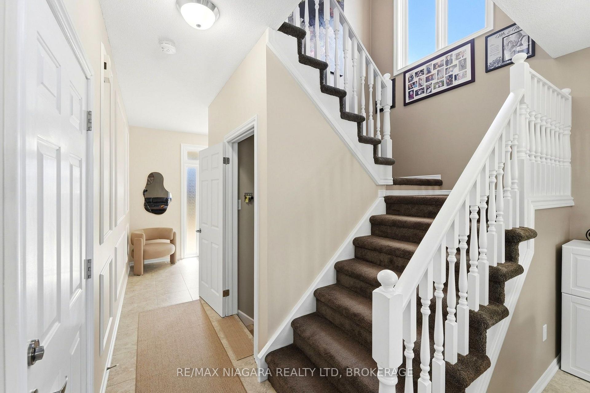 Photo 16 of 7441 Trinity Court, Niagara Falls, Mt. Carmel — HOMEH