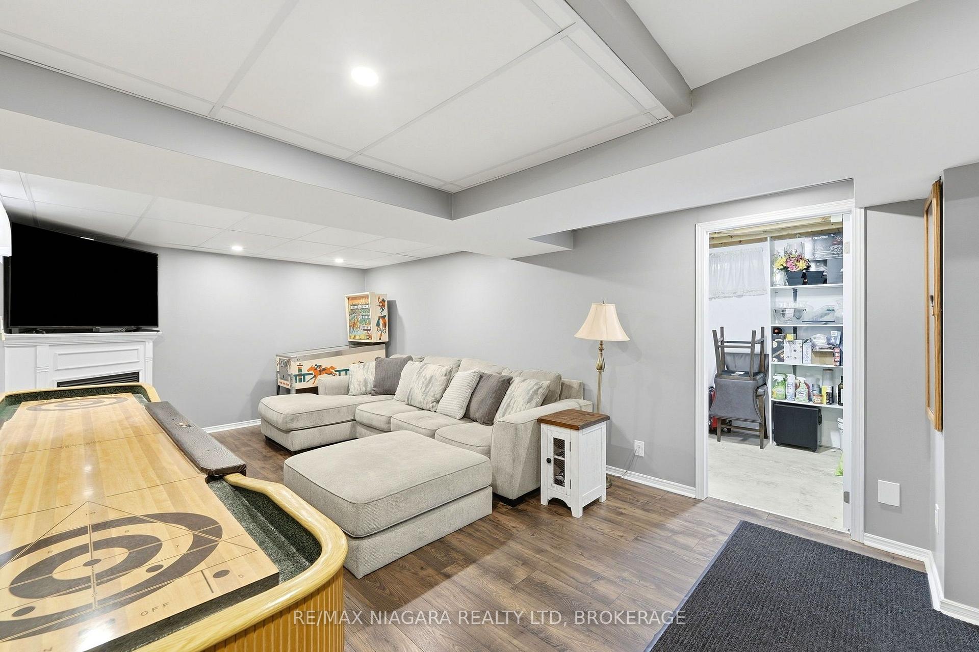 Photo 25 of 7441 Trinity Court, Niagara Falls, Mt. Carmel — HOMEH