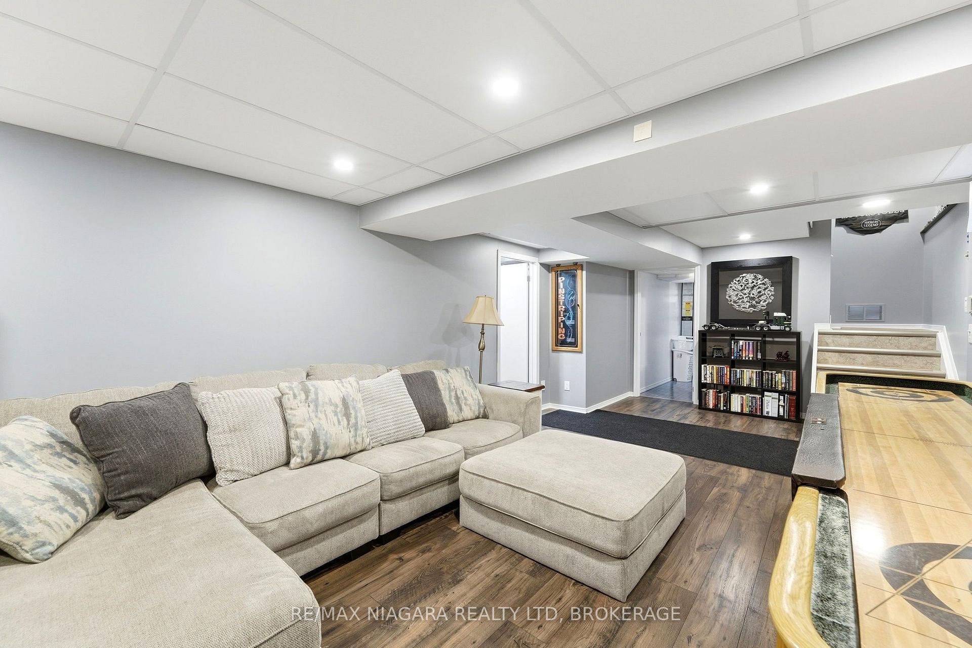 Photo 27 of 7441 Trinity Court, Niagara Falls, Mt. Carmel — HOMEH