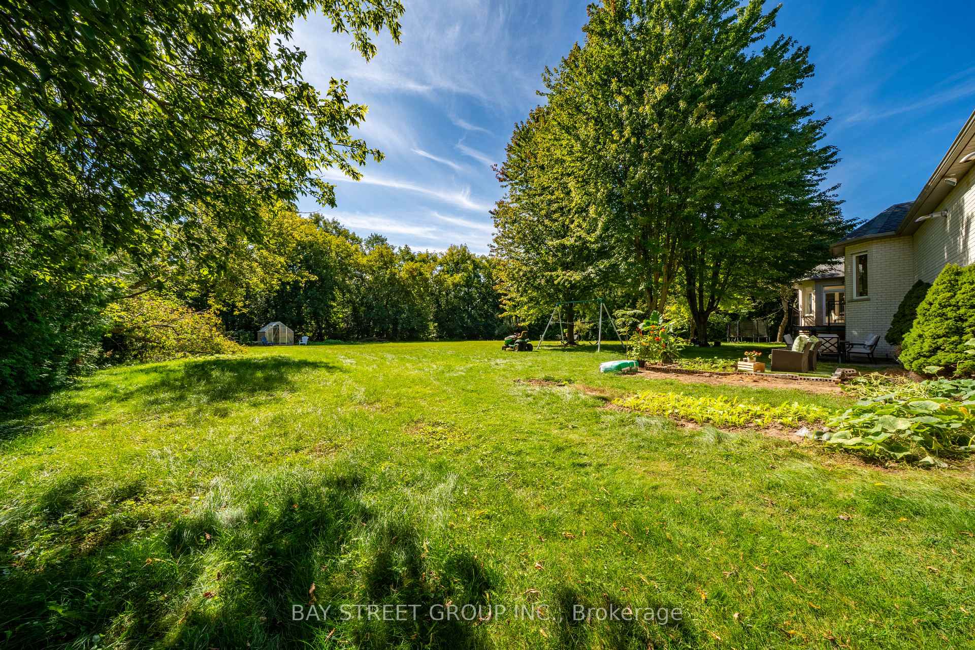 Photo 41 of 27 George Pipher Lane, Whitchurch-Stouffville, Ballantrae — HOMEH