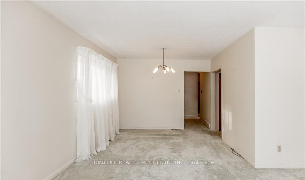 Photo 7 of Unit (upstairs), 28 Pratt Road, Barrie, Wellington — HOMEH