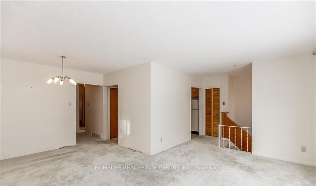 Photo 8 of Unit (upstairs), 28 Pratt Road, Barrie, Wellington — HOMEH