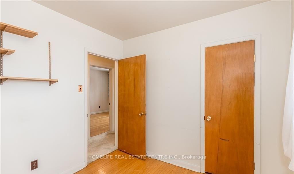 Photo 16 of Unit (upstairs), 28 Pratt Road, Barrie, Wellington — HOMEH