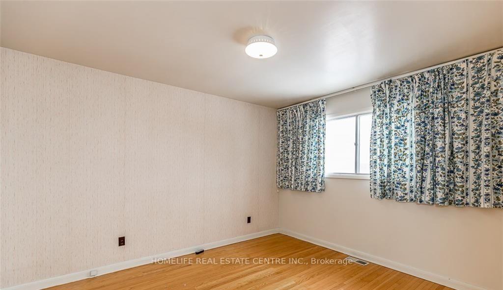 Photo 19 of Unit (upstairs), 28 Pratt Road, Barrie, Wellington — HOMEH