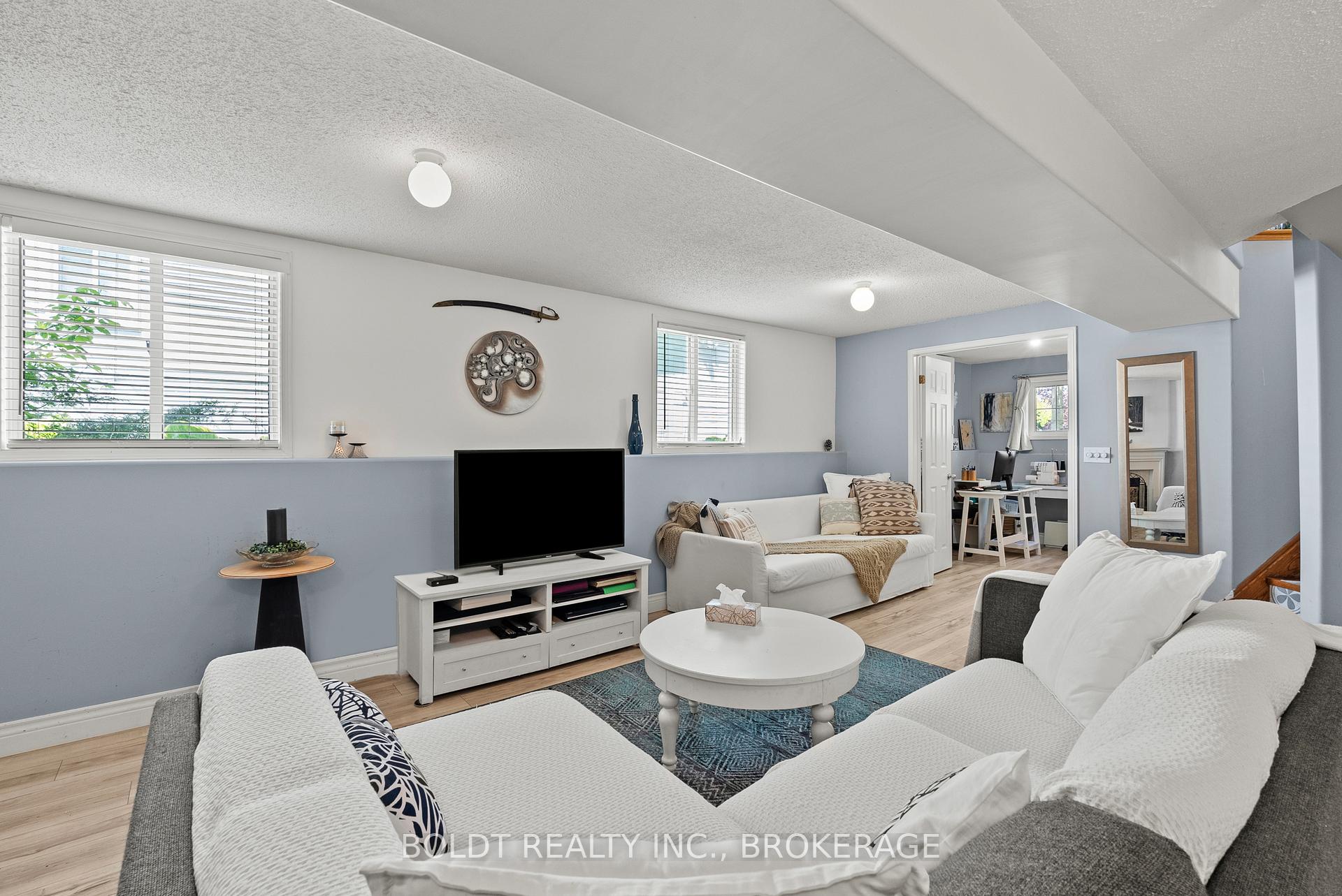 Photo 20 of 4333 Southerland Court, Niagara Falls, Lyons Creek — HOMEH