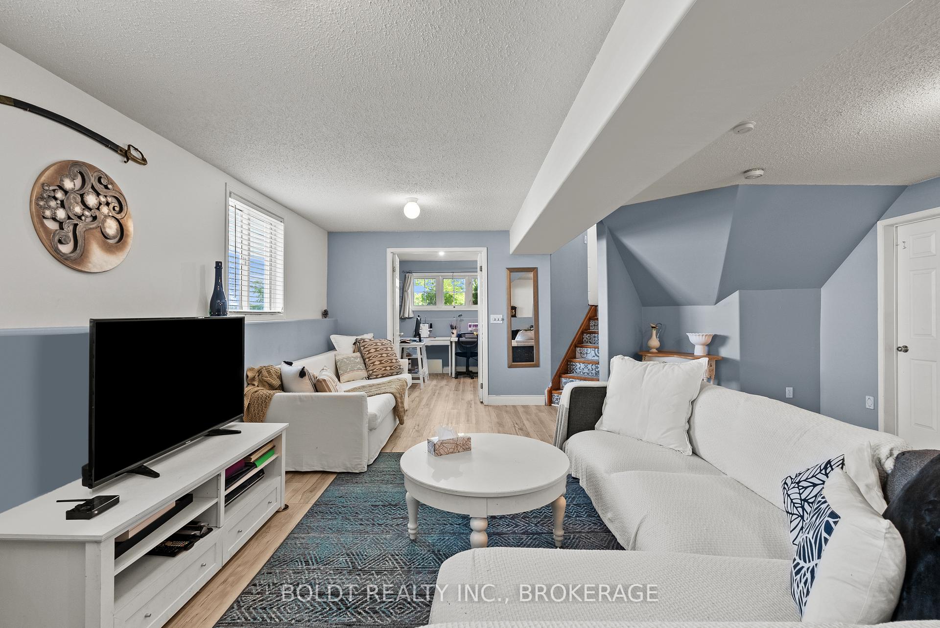 Photo 21 of 4333 Southerland Court, Niagara Falls, Lyons Creek — HOMEH
