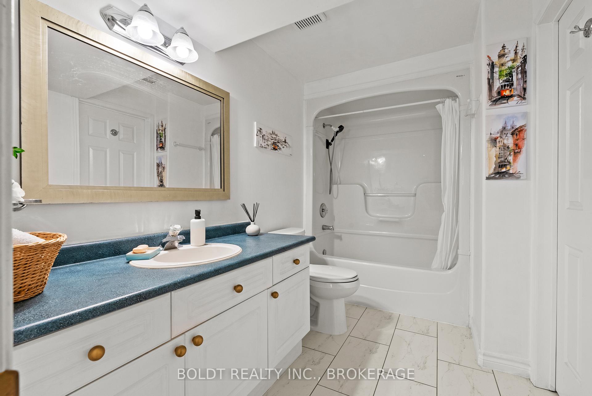 Photo 26 of 4333 Southerland Court, Niagara Falls, Lyons Creek — HOMEH