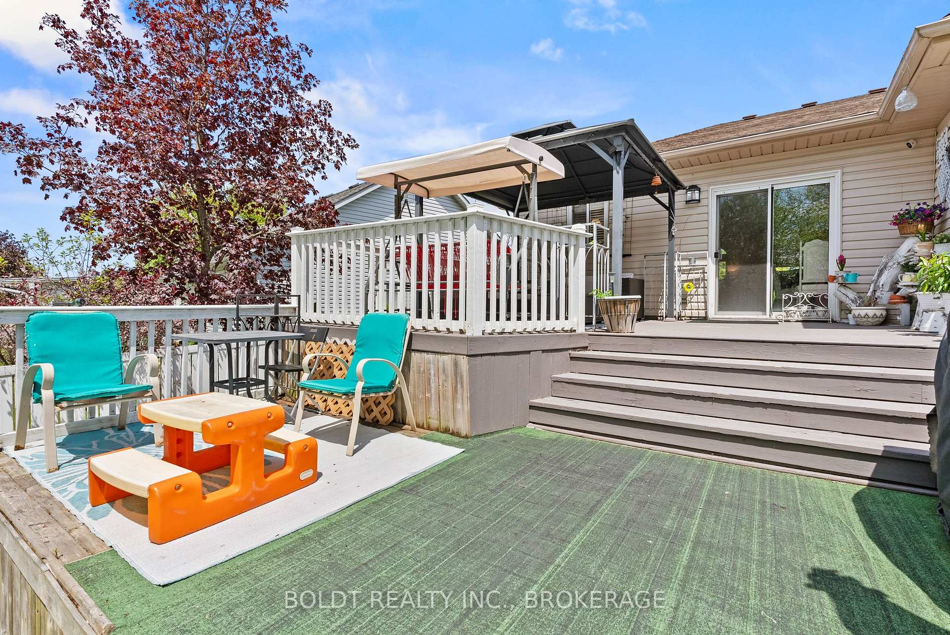 Photo 30 of 4333 Southerland Court, Niagara Falls, Lyons Creek — HOMEH