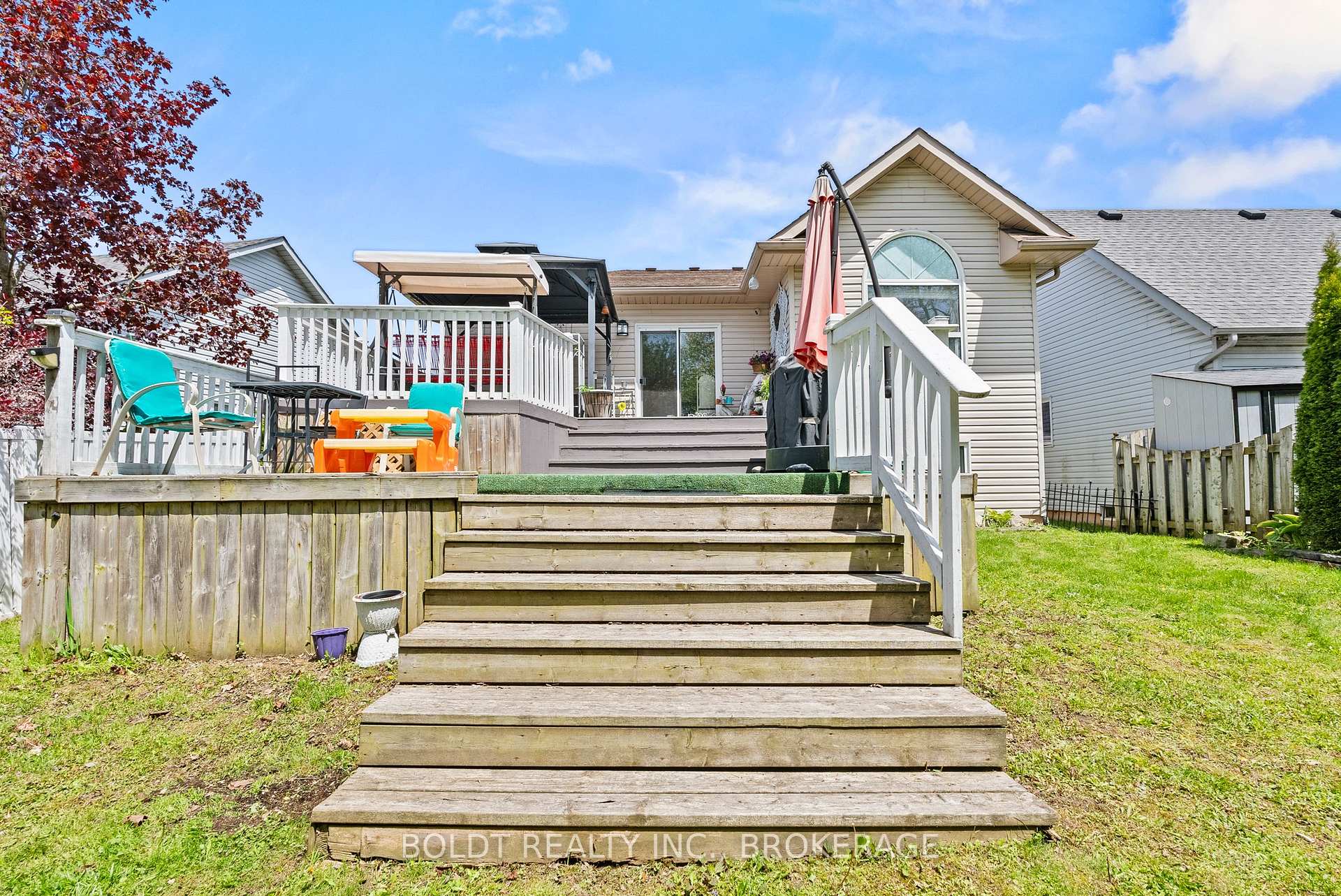 Photo 32 of 4333 Southerland Court, Niagara Falls, Lyons Creek — HOMEH