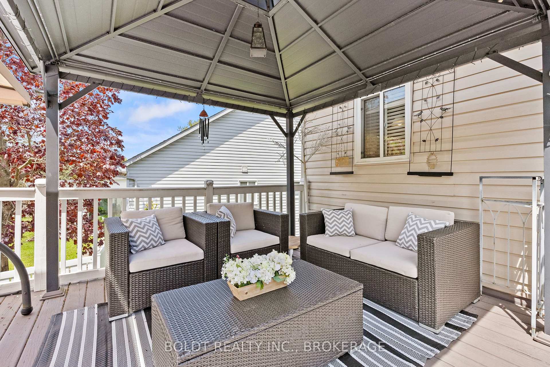 Photo 33 of 4333 Southerland Court, Niagara Falls, Lyons Creek — HOMEH