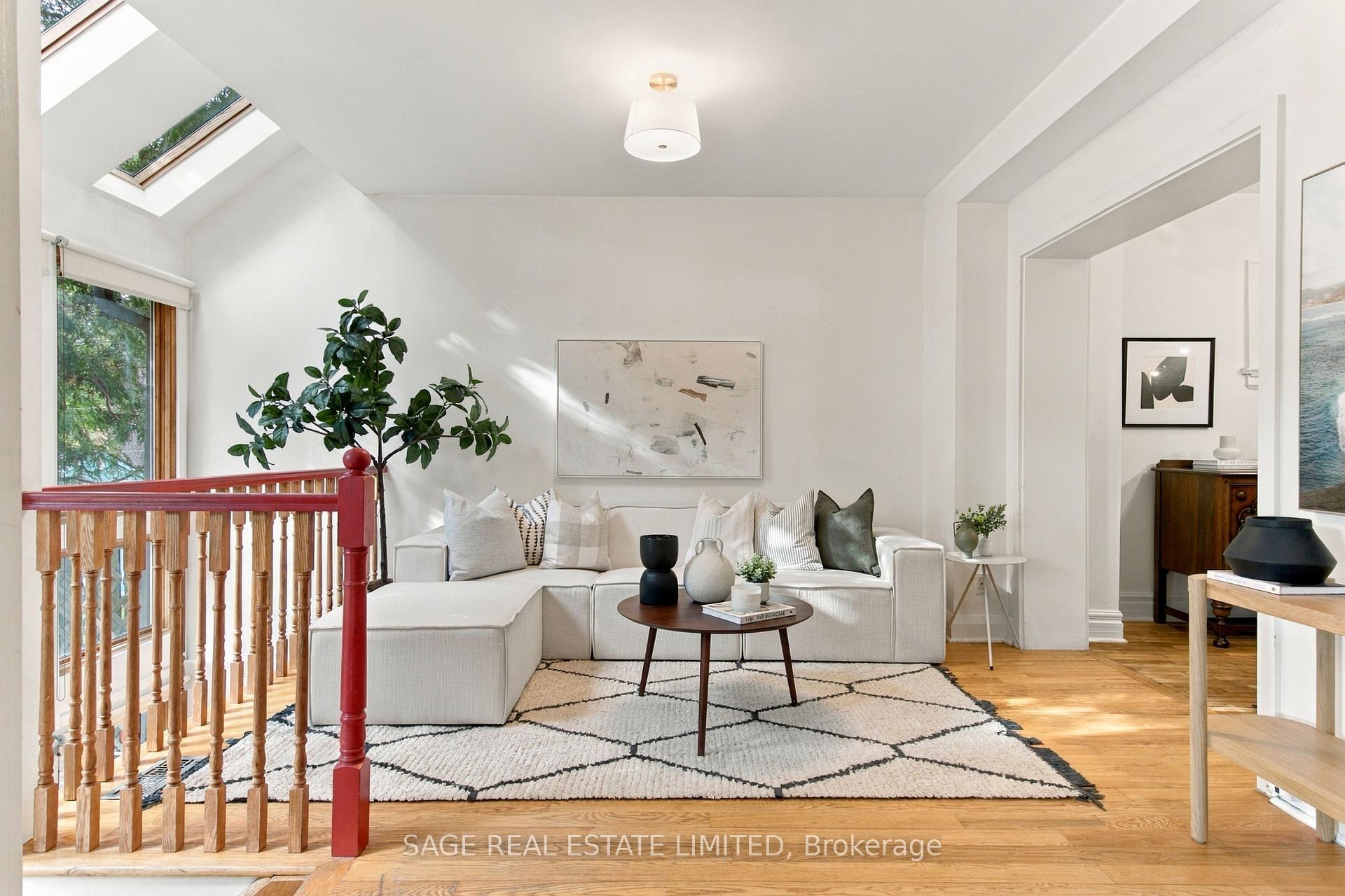Photo 10 of 92 Highcroft Road, Toronto, Woodbine Corridor — HOMEH
