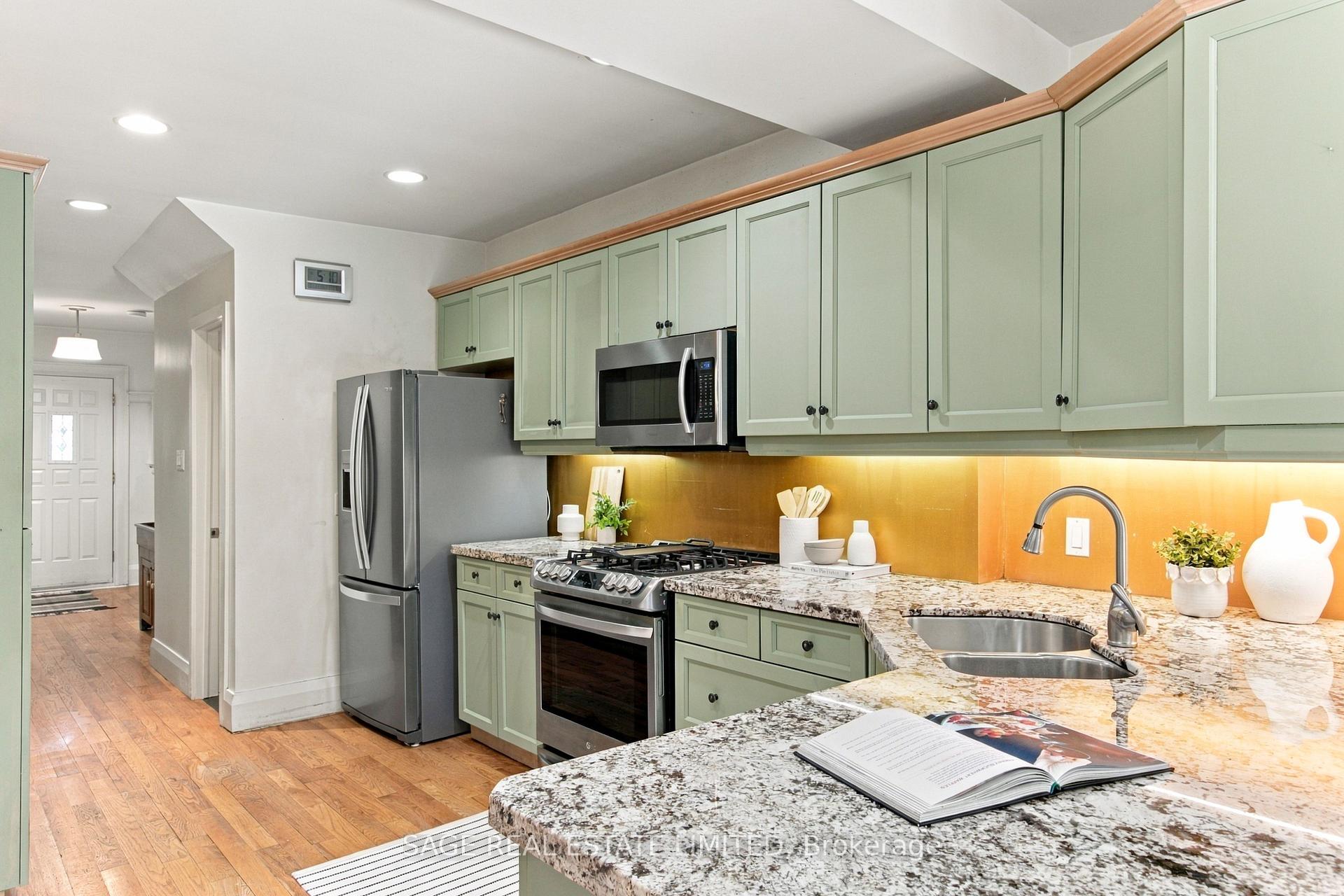 Photo 18 of 92 Highcroft Road, Toronto, Woodbine Corridor — HOMEH