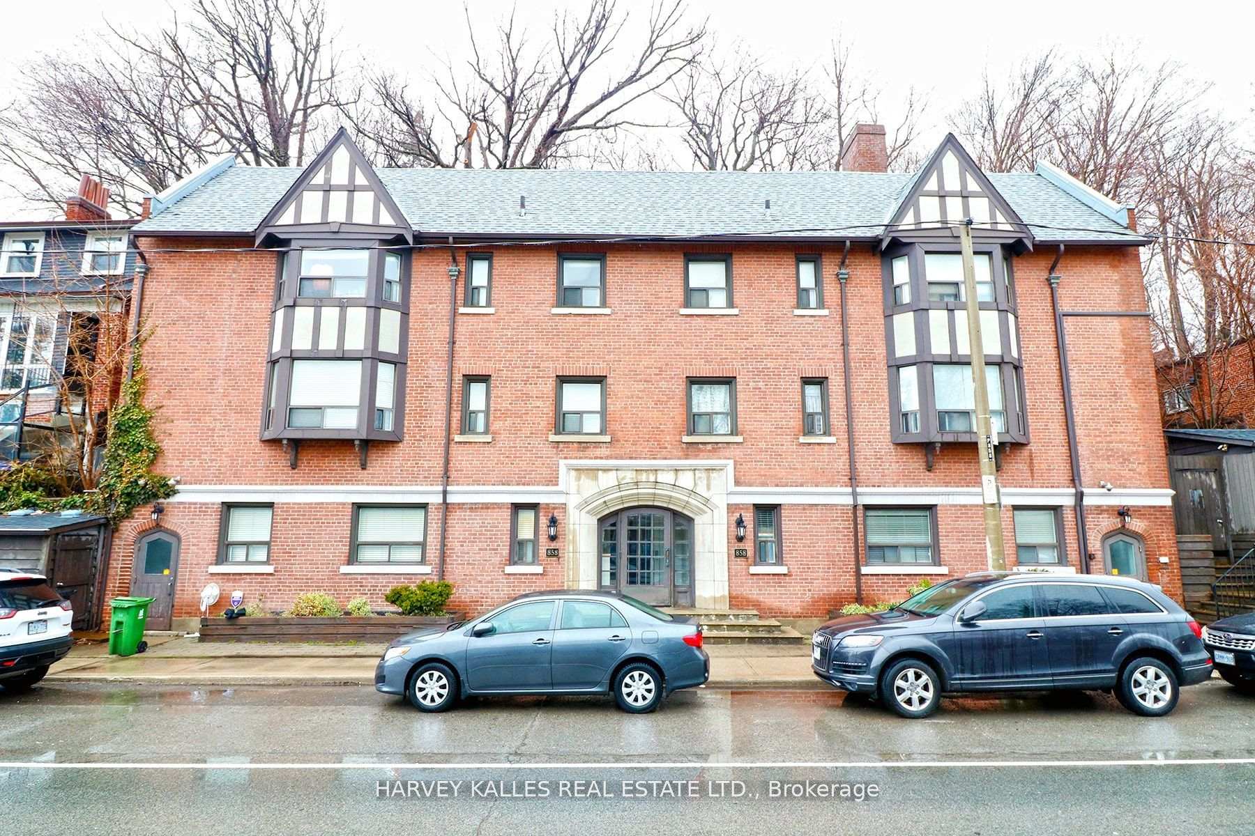 Photo of Unit 201, 858 Davenport Road