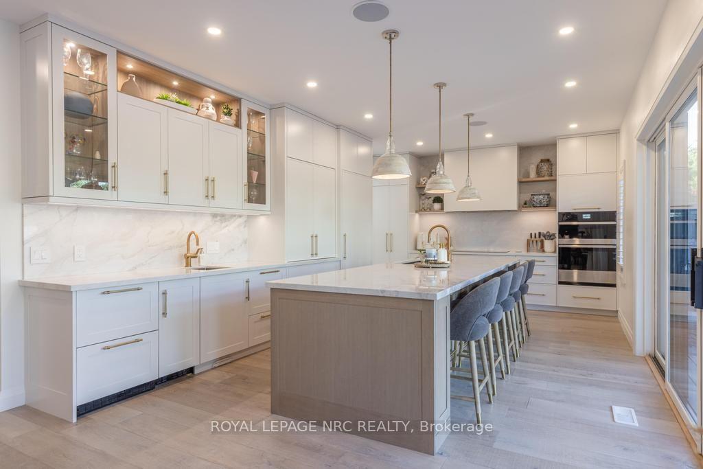 Photo 12 of 4050 Bush Crescent, Lincoln, Beamsville — HOMEH