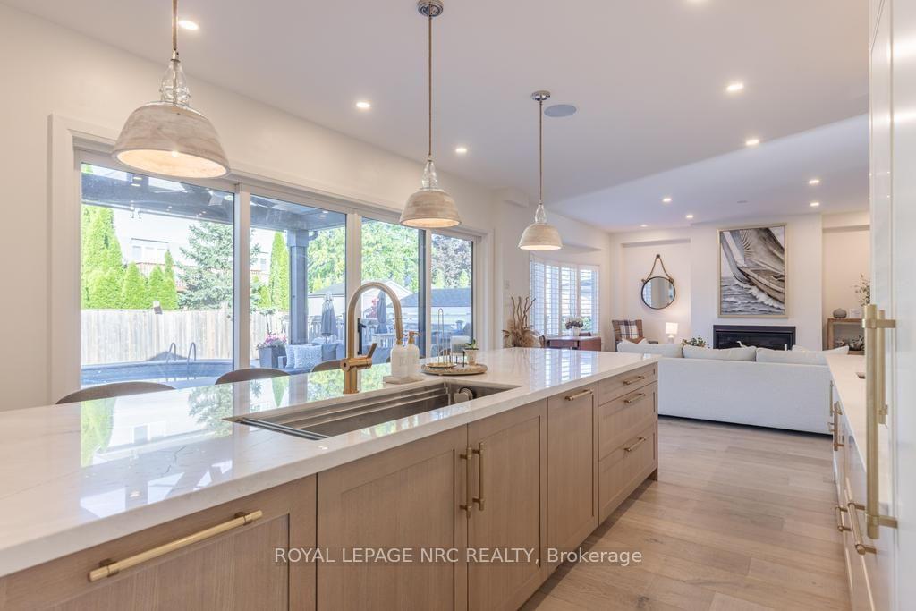 Photo 16 of 4050 Bush Crescent, Lincoln, Beamsville — HOMEH