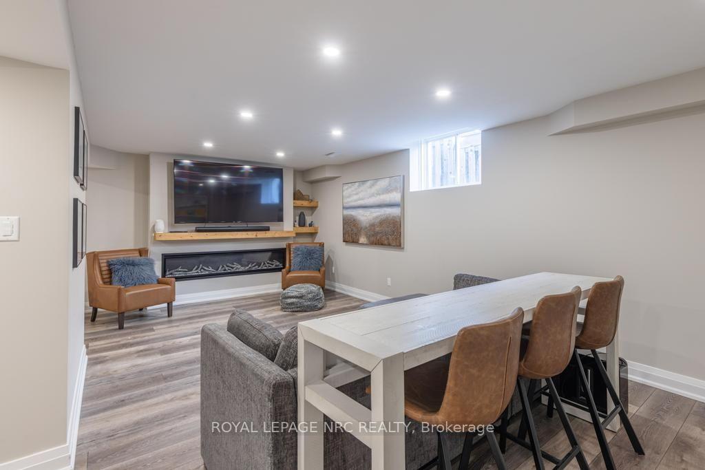 Photo 32 of 4050 Bush Crescent, Lincoln, Beamsville — HOMEH
