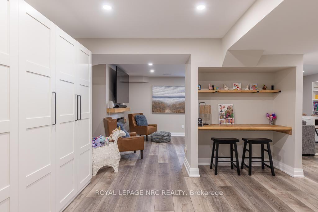 Photo 35 of 4050 Bush Crescent, Lincoln, Beamsville — HOMEH