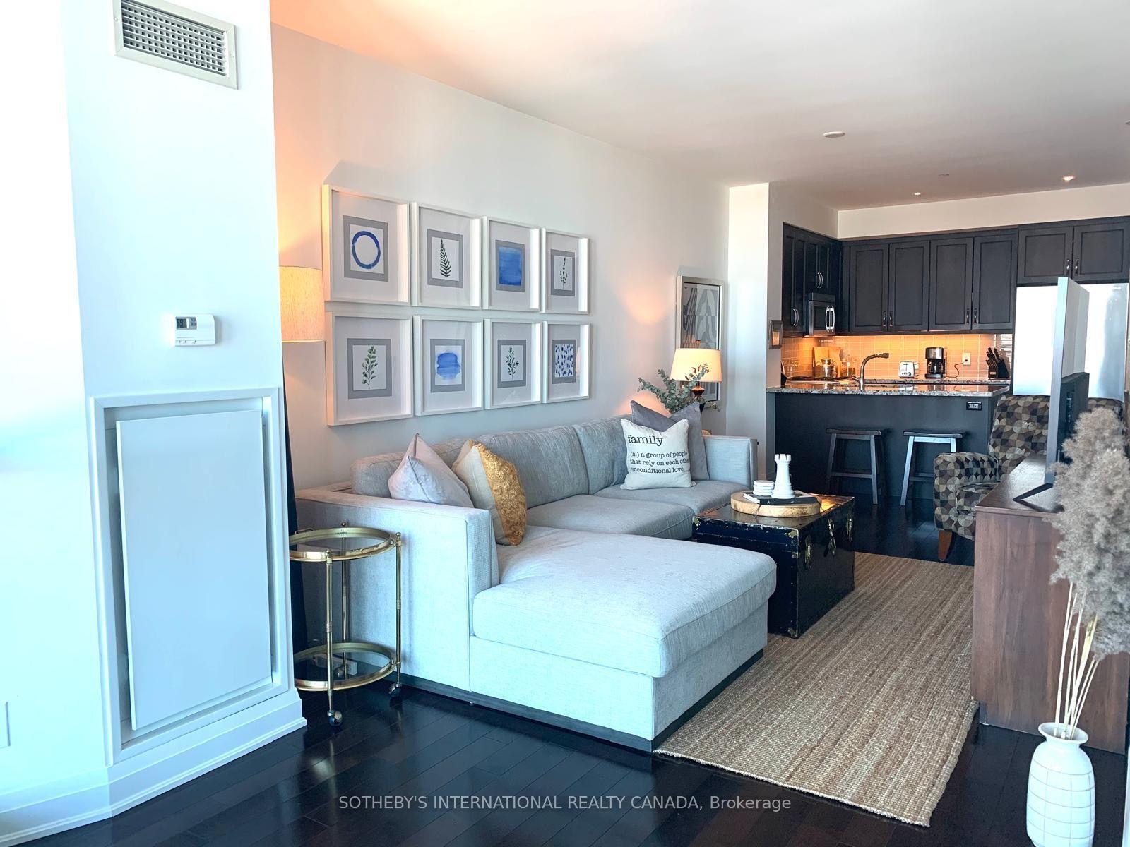 Photo 3 of Unit 624, 11 Bronte Road, Oakville, Bronte — HOMEH