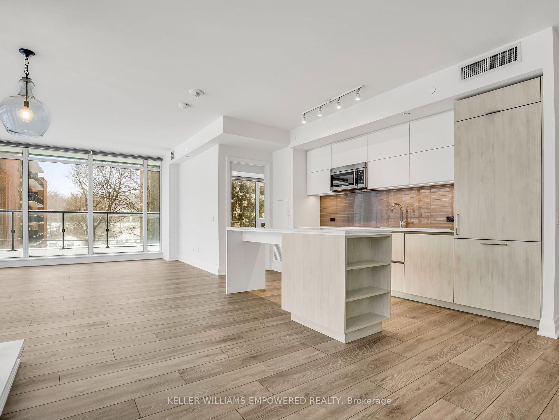 Photo 11 of Unit 209, 21 Park Street E, Mississauga, Port Credit — HOMEH