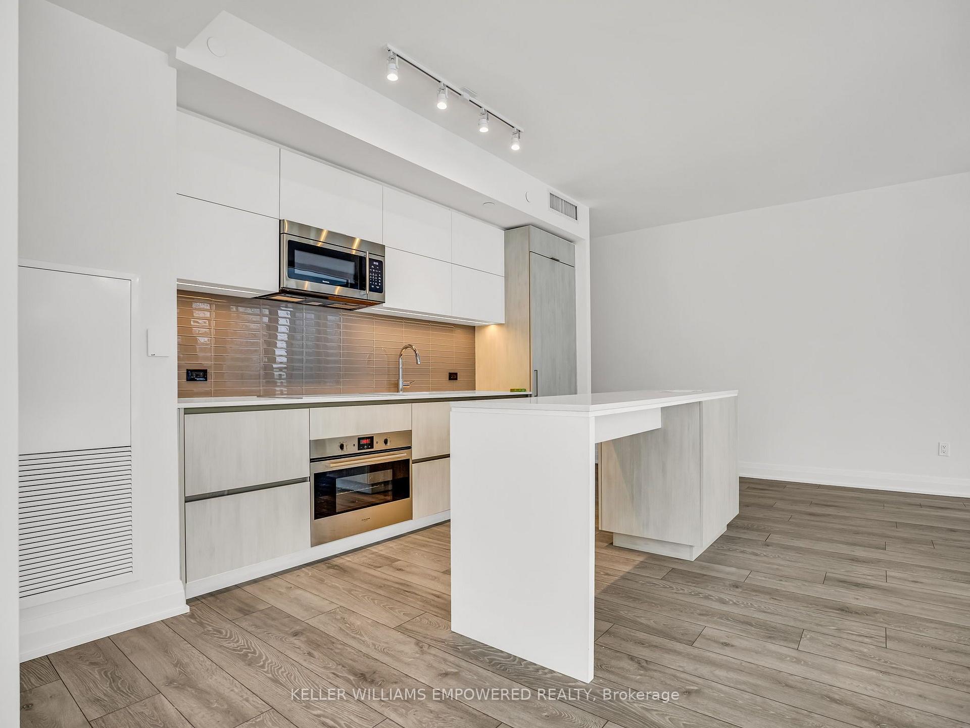 Photo 15 of Unit 209, 21 Park Street E, Mississauga, Port Credit — HOMEH