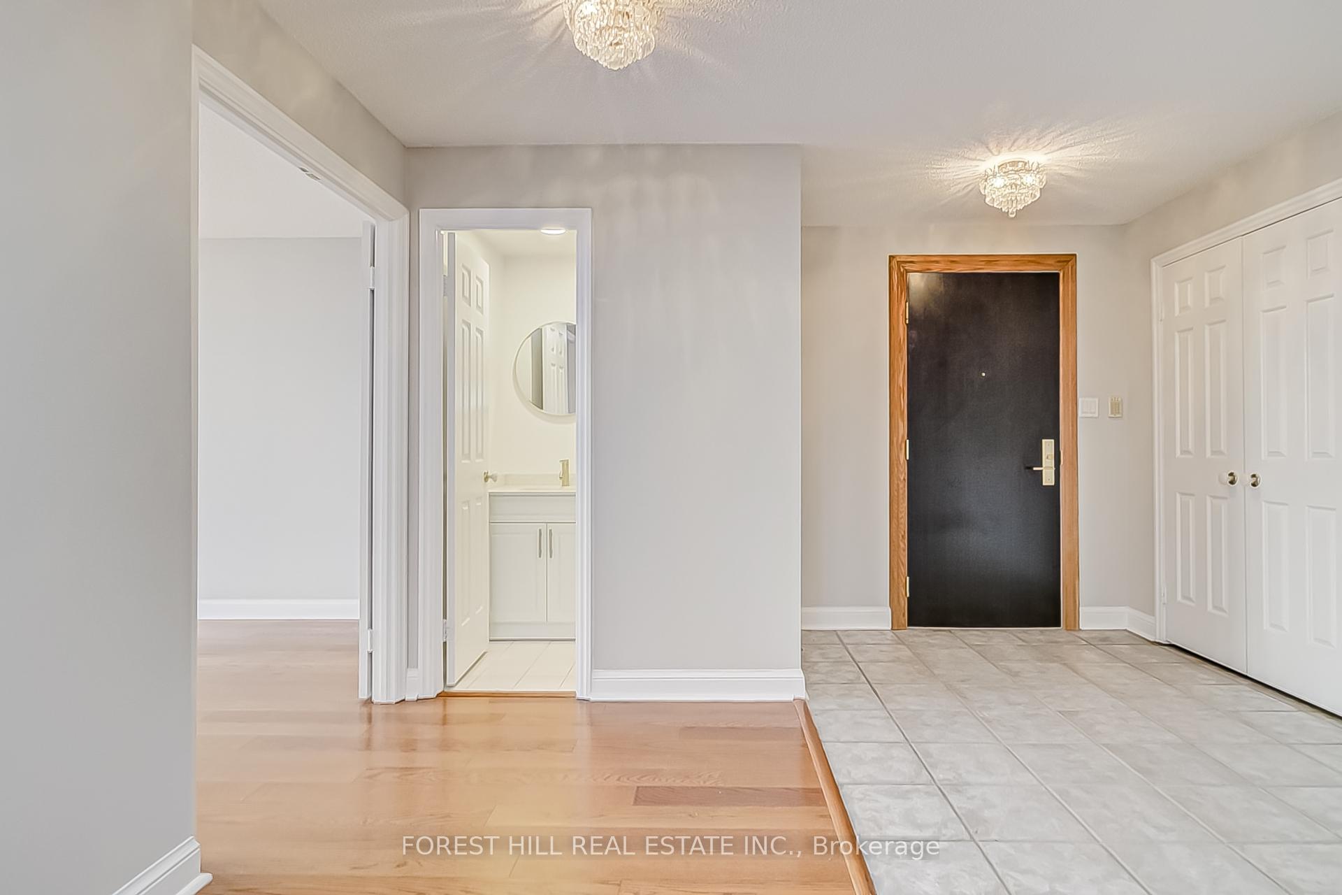 Photo 3 of Unit PH7, 55 Kingsbridge Garden Circle, Mississauga, Hurontario — HOMEH