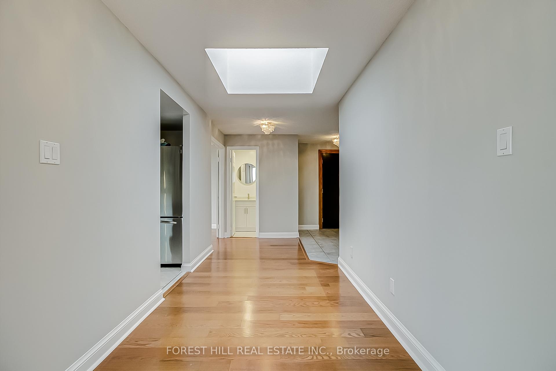 Photo 6 of Unit PH7, 55 Kingsbridge Garden Circle, Mississauga, Hurontario — HOMEH