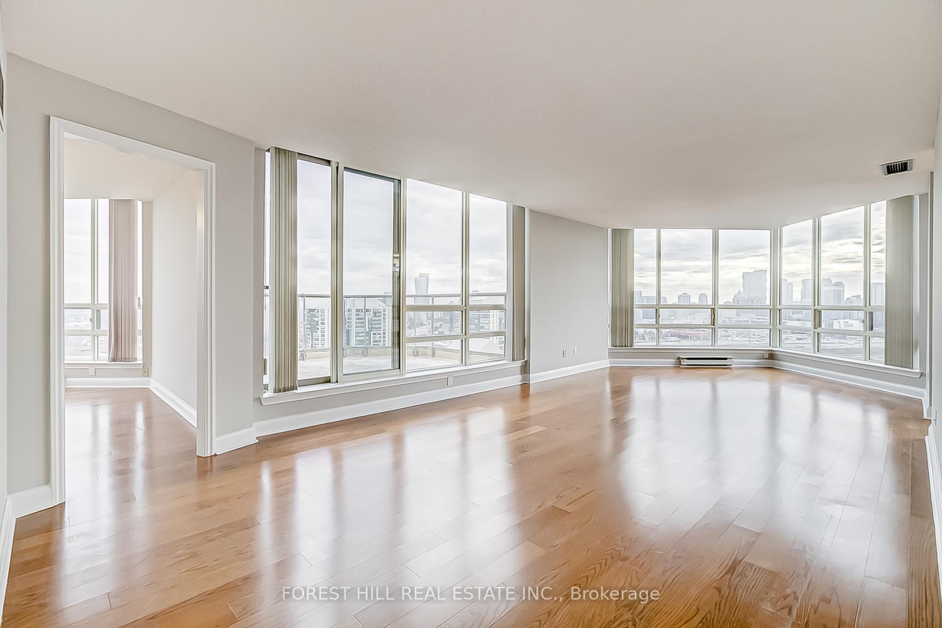Photo 10 of Unit PH7, 55 Kingsbridge Garden Circle, Mississauga, Hurontario — HOMEH
