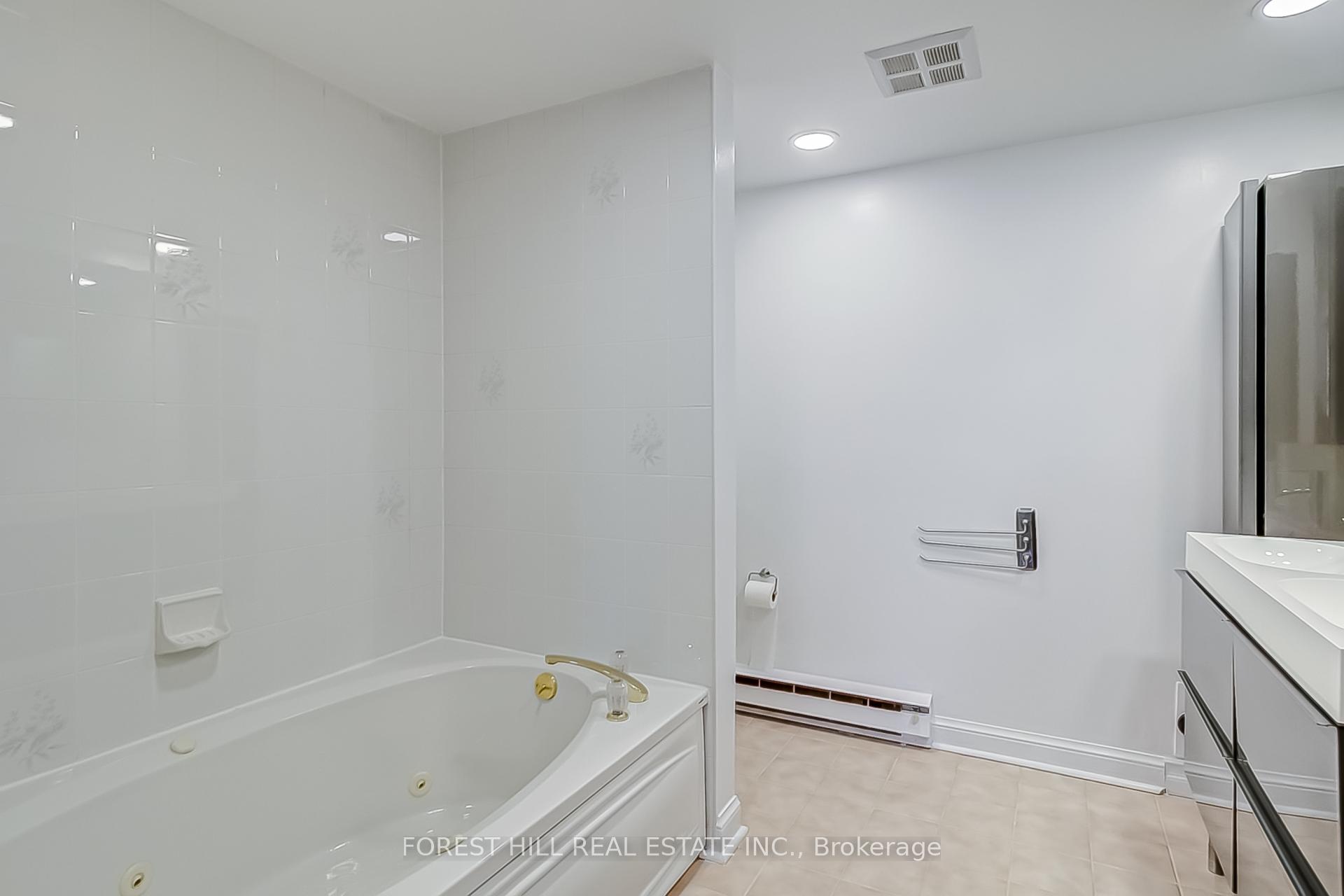 Photo 32 of Unit PH7, 55 Kingsbridge Garden Circle, Mississauga, Hurontario — HOMEH