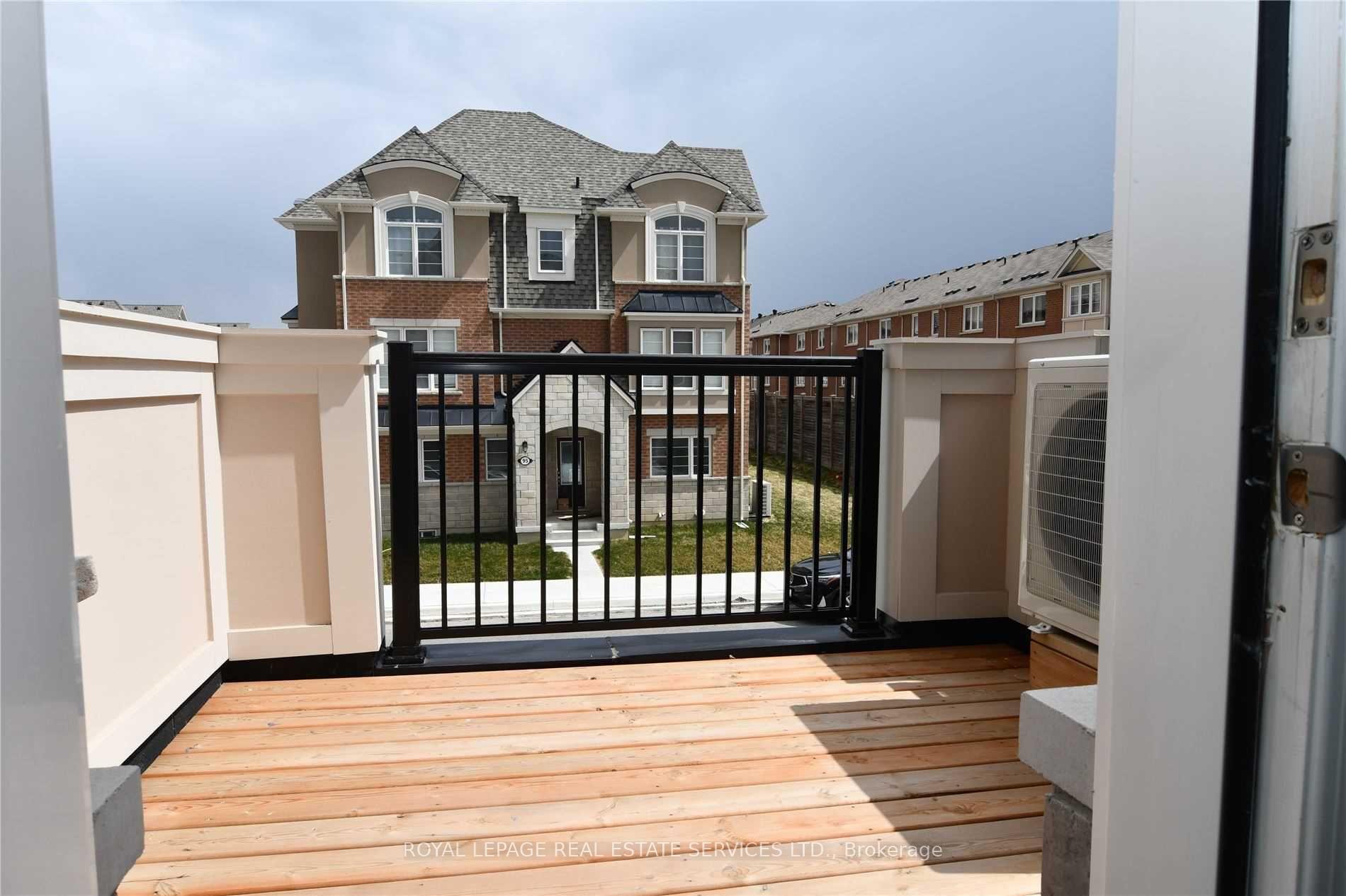 Photo 9 of 90 Howe Street, Scarborough, Clairlea-Birchmount — HOMEH
