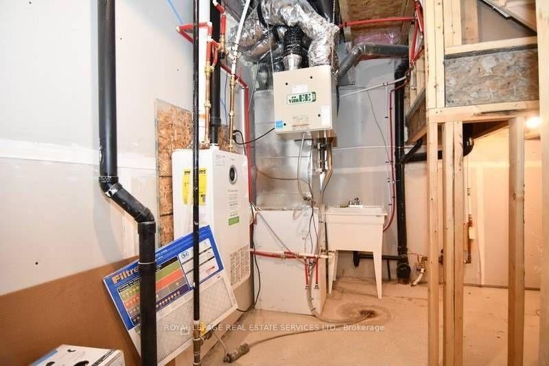 Photo 17 of 90 Howe Street, Scarborough, Clairlea-Birchmount — HOMEH