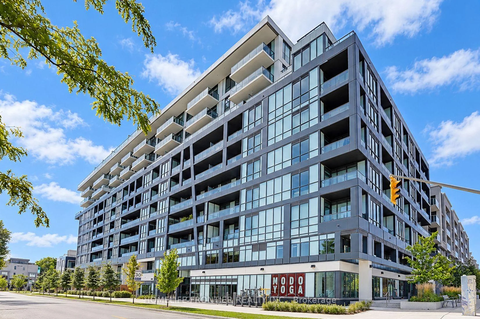 Photo 1 of Unit 808, 6 Greenbriar Road E, North York, Bayview Village — HOMEH