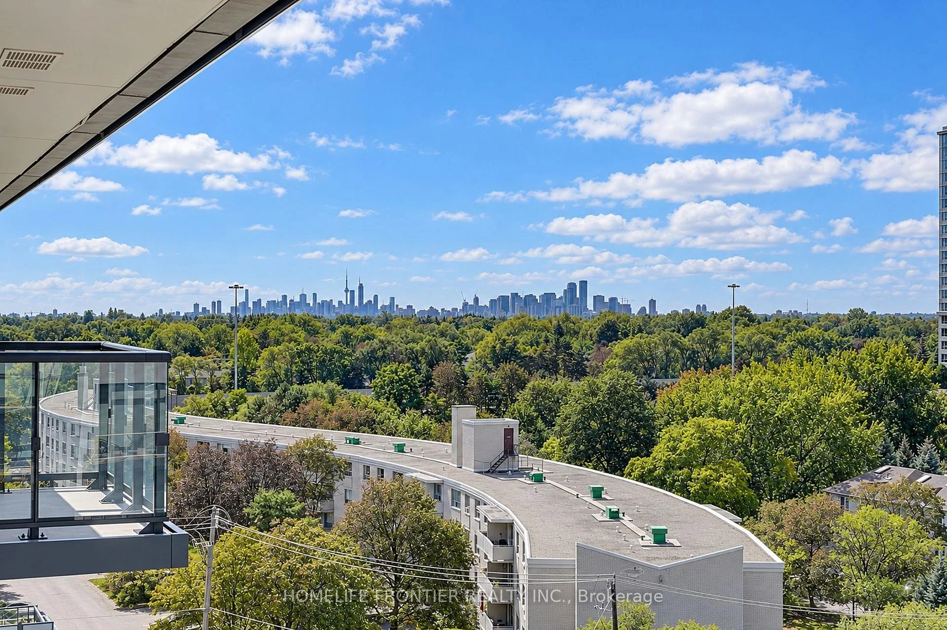 Photo 23 of Unit 808, 6 Greenbriar Road E, North York, Bayview Village — HOMEH