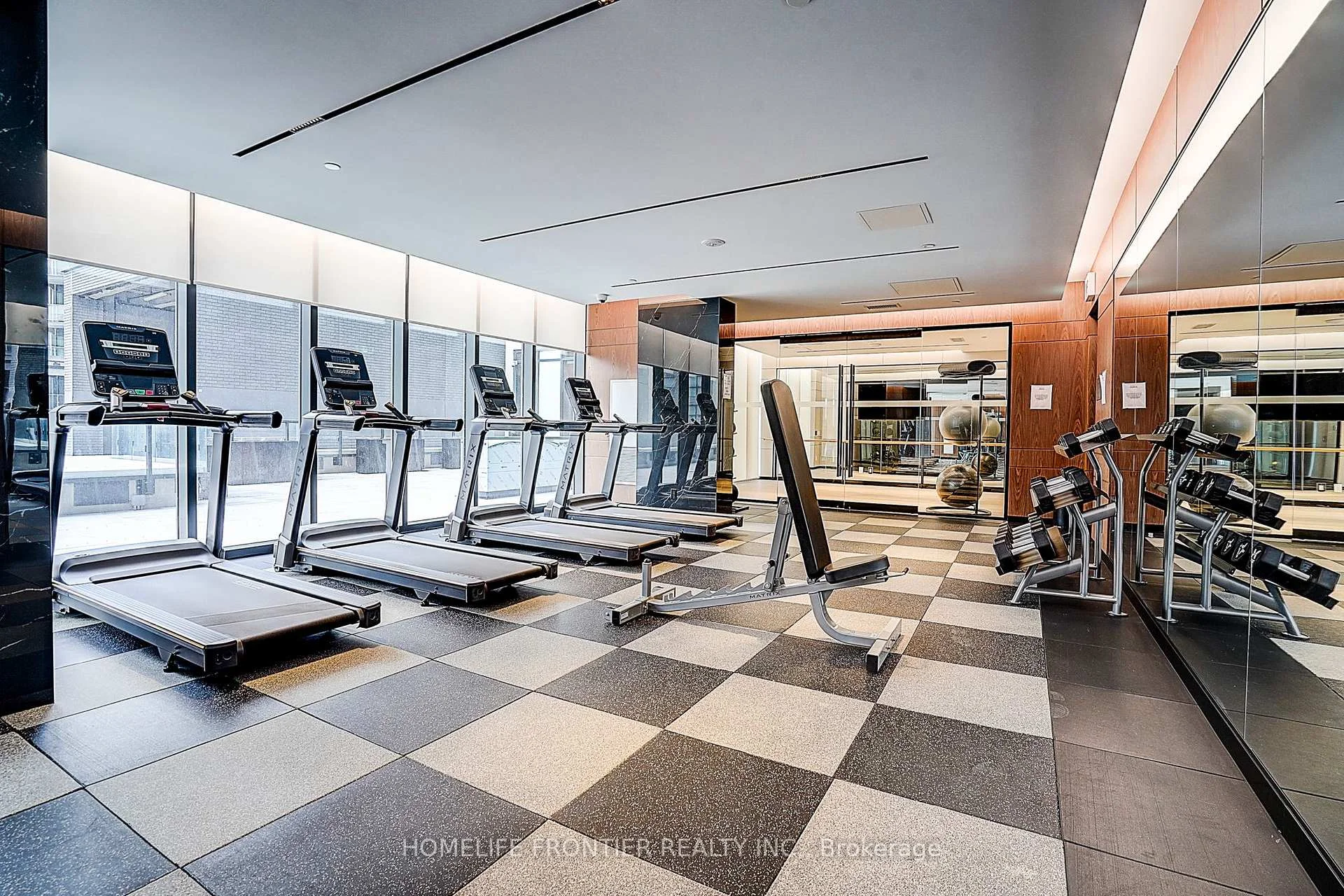 Photo 25 of Unit 808, 6 Greenbriar Road E, North York, Bayview Village — HOMEH