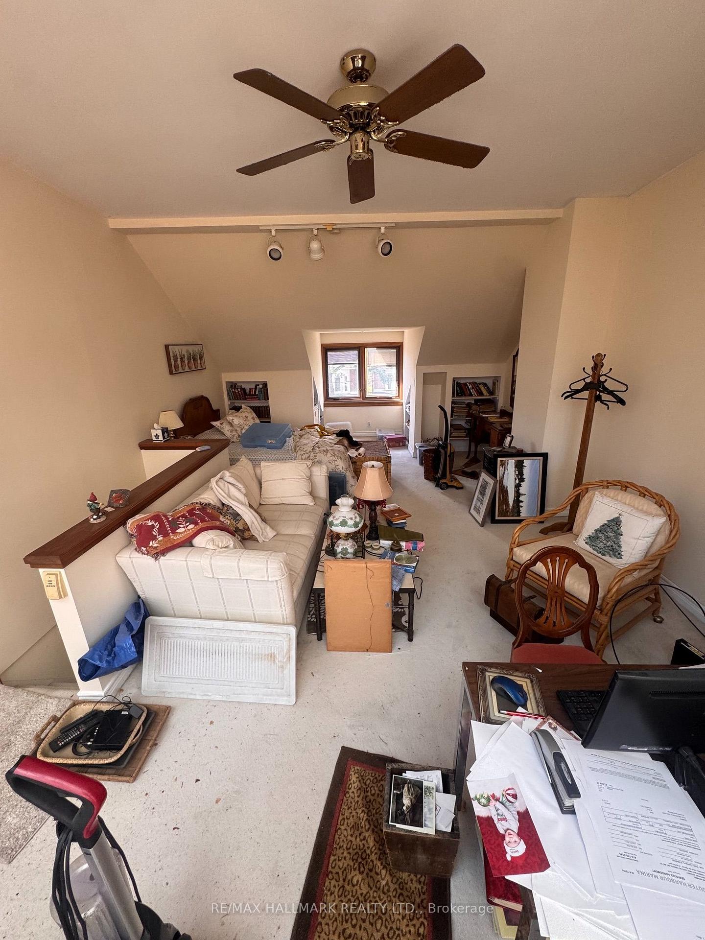 Photo 15 of 133 Hampton Avenue, Toronto, North Riverdale — HOMEH