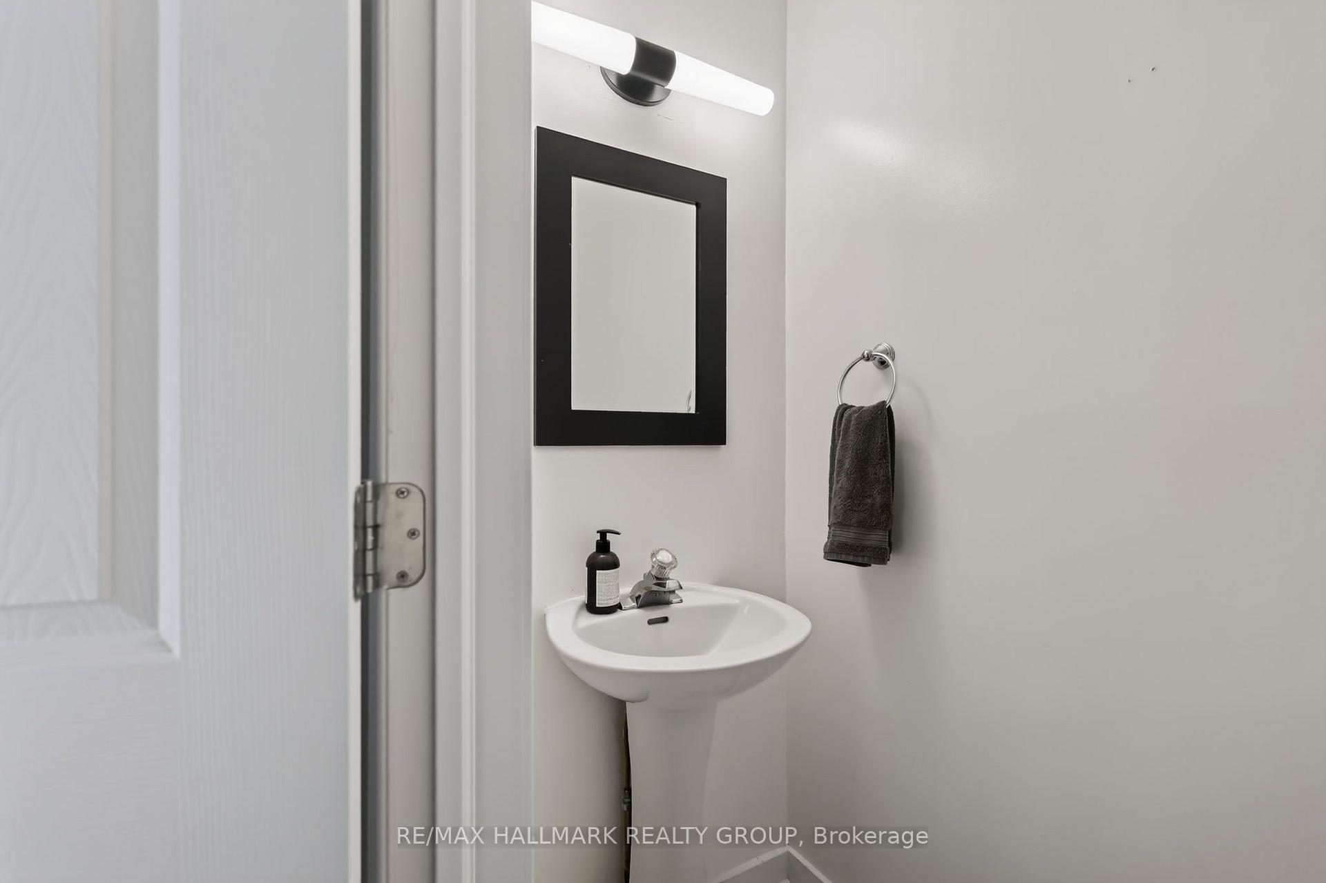 Photo 10 of Unit 6, 6156 Brookside Lane, Ottawa, Convent Glen South — HOMEH