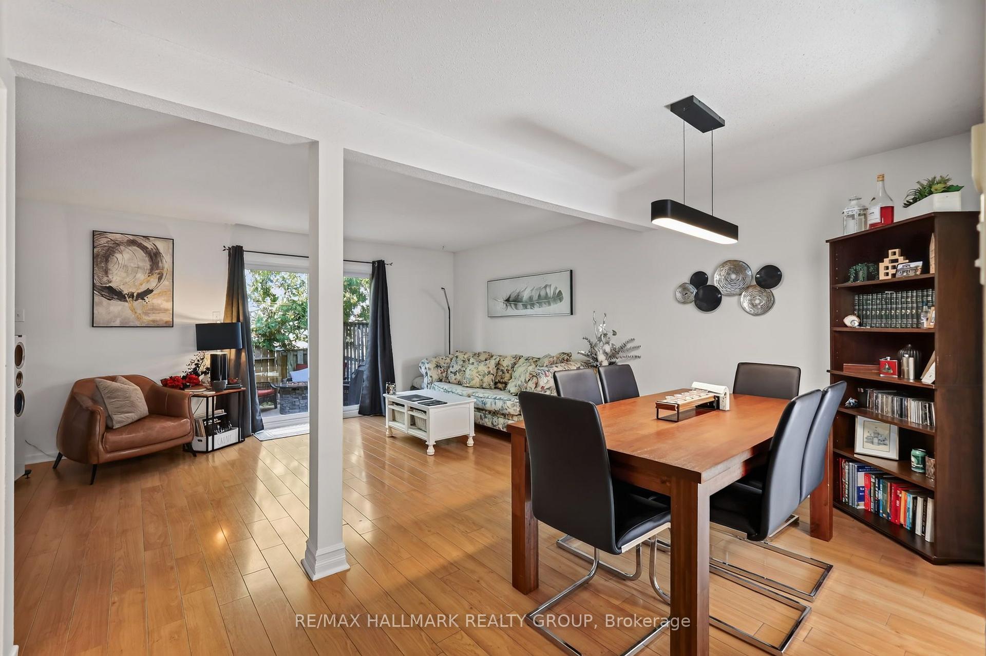 Photo 11 of Unit 6, 6156 Brookside Lane, Ottawa, Convent Glen South — HOMEH