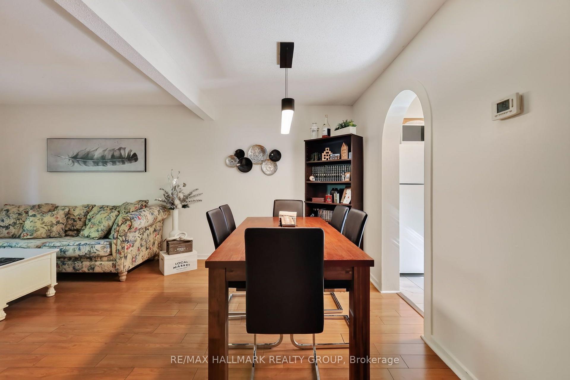 Photo 12 of Unit 6, 6156 Brookside Lane, Ottawa, Convent Glen South — HOMEH