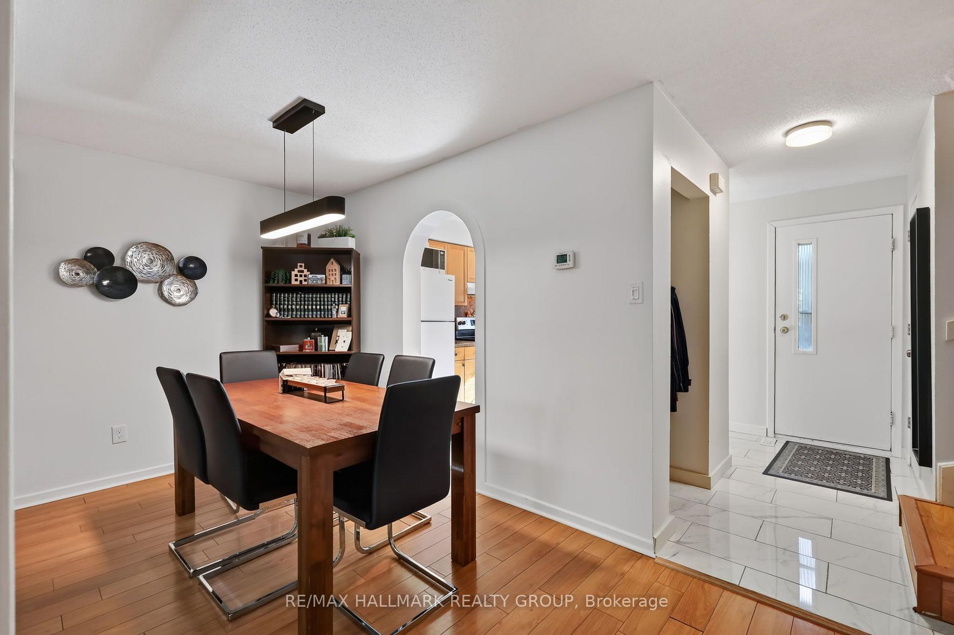 Photo 13 of Unit 6, 6156 Brookside Lane, Ottawa, Convent Glen South — HOMEH