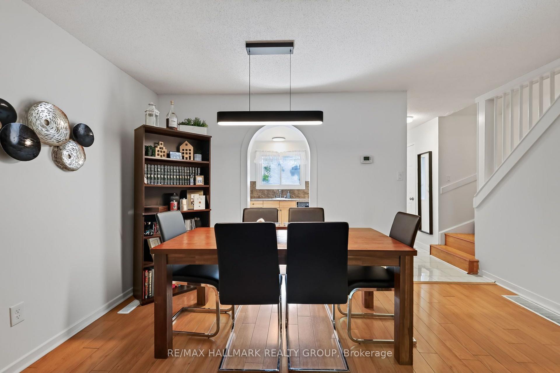 Photo 14 of Unit 6, 6156 Brookside Lane, Ottawa, Convent Glen South — HOMEH