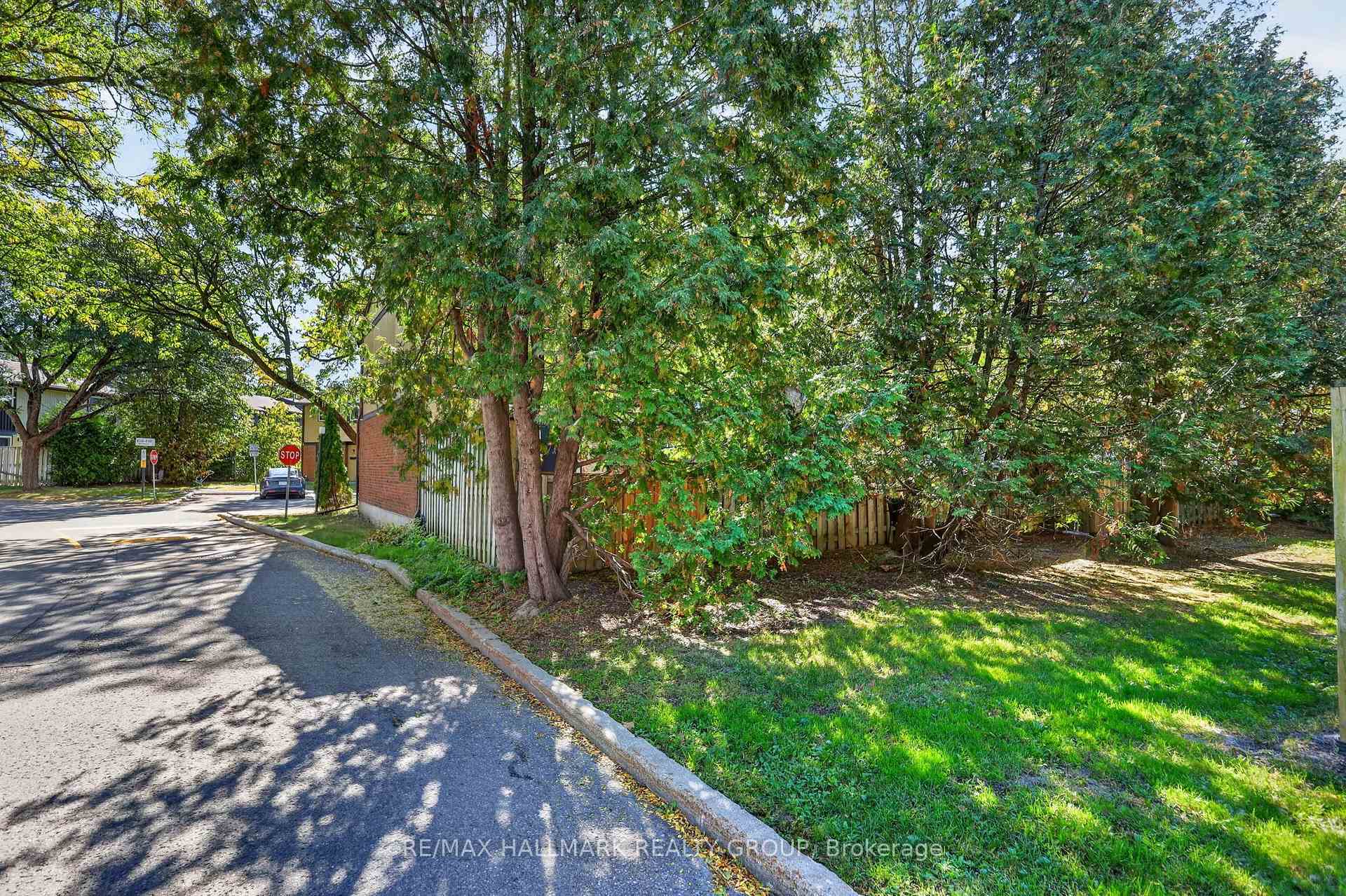 Photo 38 of Unit 6, 6156 Brookside Lane, Ottawa, Convent Glen South — HOMEH