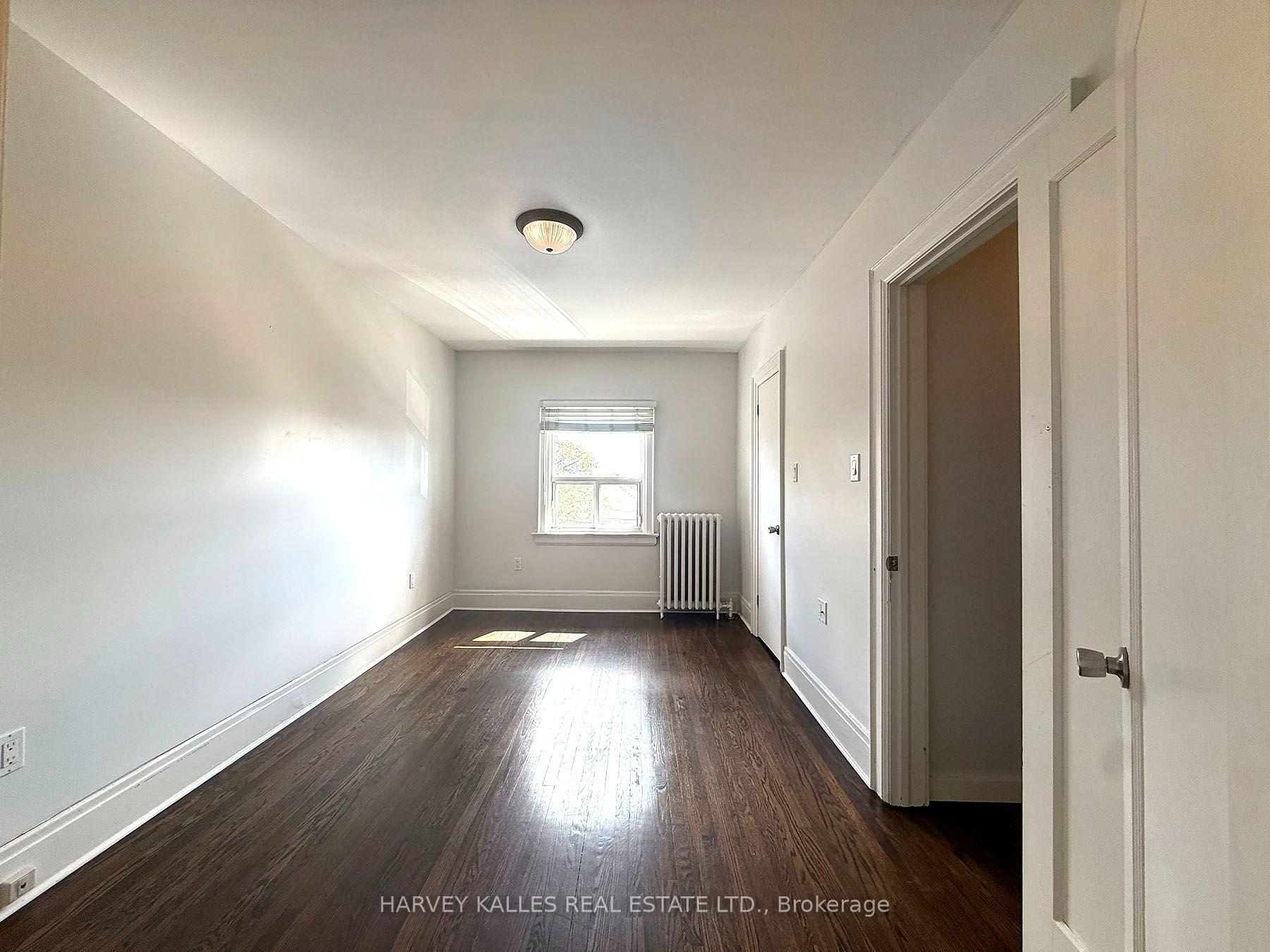 Photo 3 of Unit 301, 858 Davenport Road, Toronto, Wychwood — HOMEH