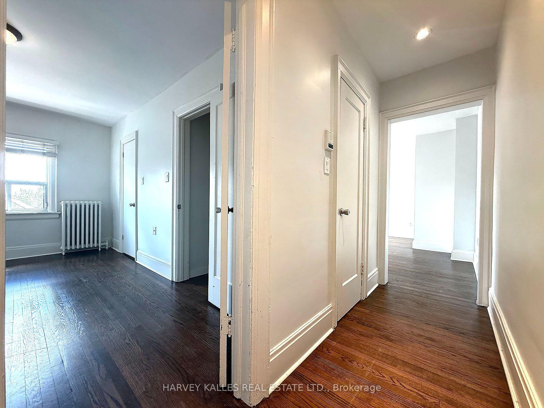 Photo 7 of Unit 301, 858 Davenport Road, Toronto, Wychwood — HOMEH